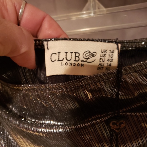 3/10$ NWT! OFF SHOULDER ONE SLEEVE BODYSUIT - Picture 6 of 10